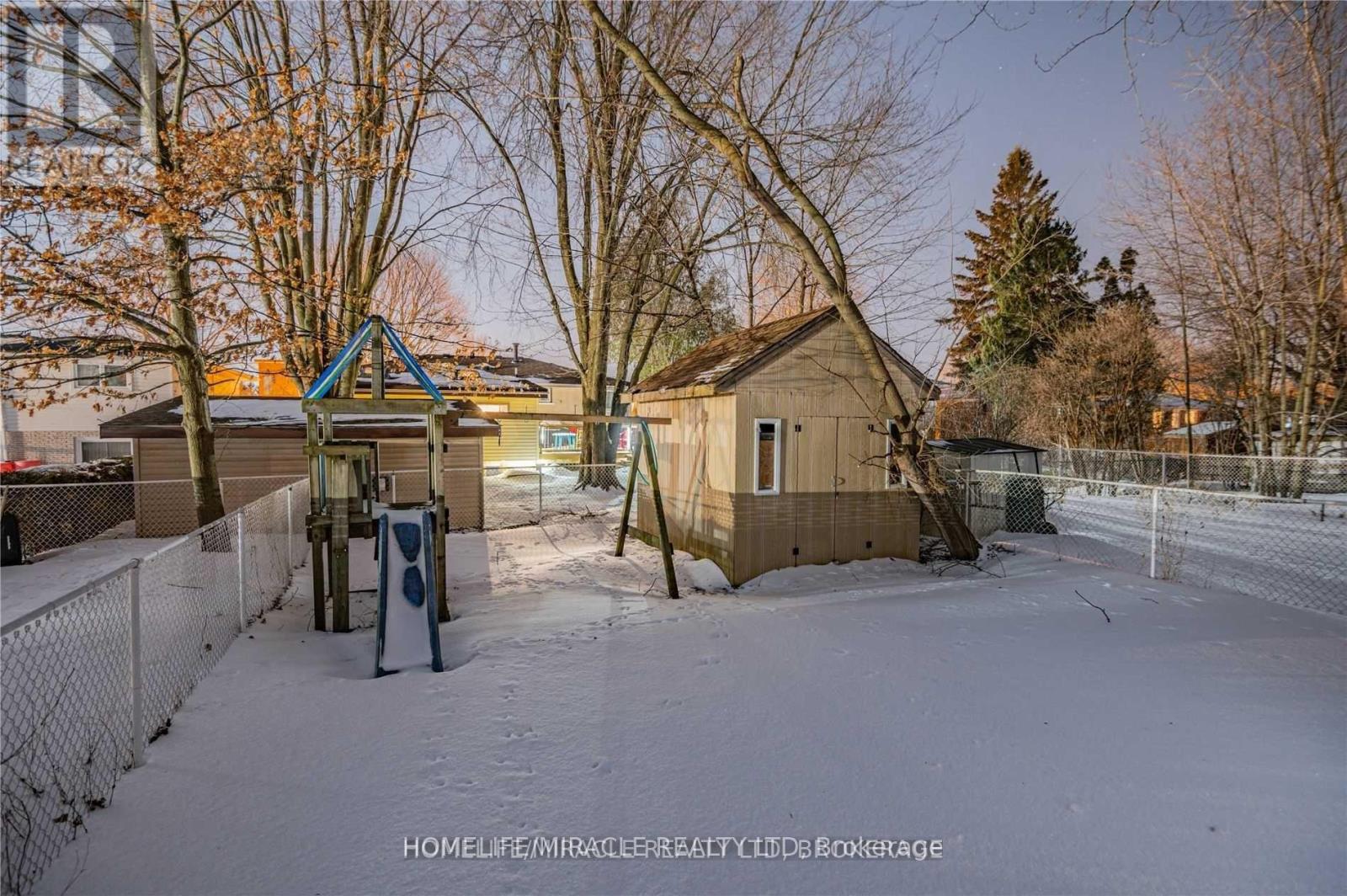 641a Silverbirch Road, Waterloo, Ontario  N2L 4R4 - Photo 28 - X12467202