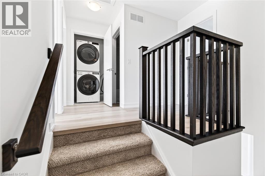 70 Kenesky Drive Unit# 33, Waterdown, Ontario  L0R 2H7 - Photo 24 - 40779597