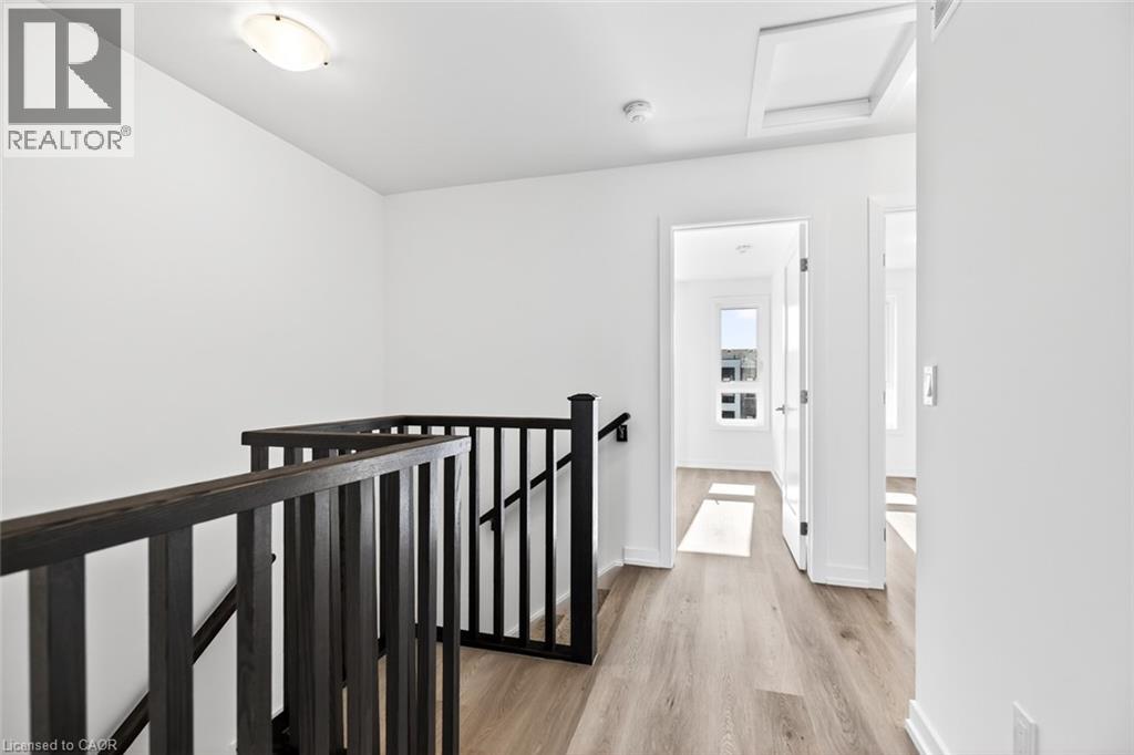 70 Kenesky Drive Unit# 33, Waterdown, Ontario  L0R 2H7 - Photo 26 - 40779597
