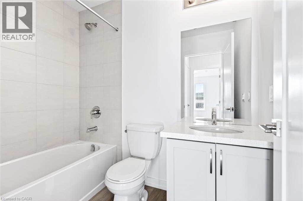 70 Kenesky Drive Unit# 33, Waterdown, Ontario  L0R 2H7 - Photo 36 - 40779597