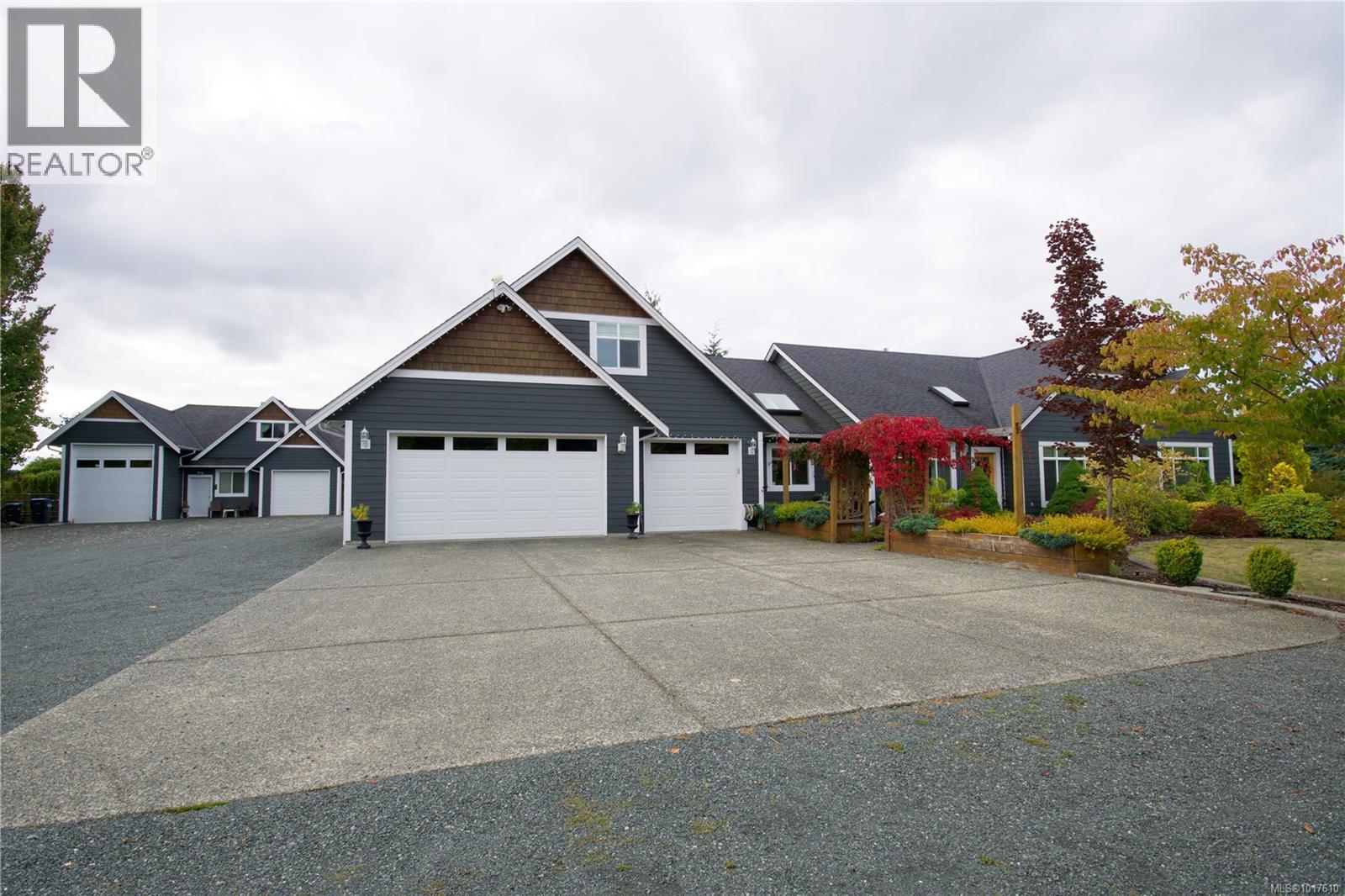 2040 Sun King Rd, Coombs, British Columbia