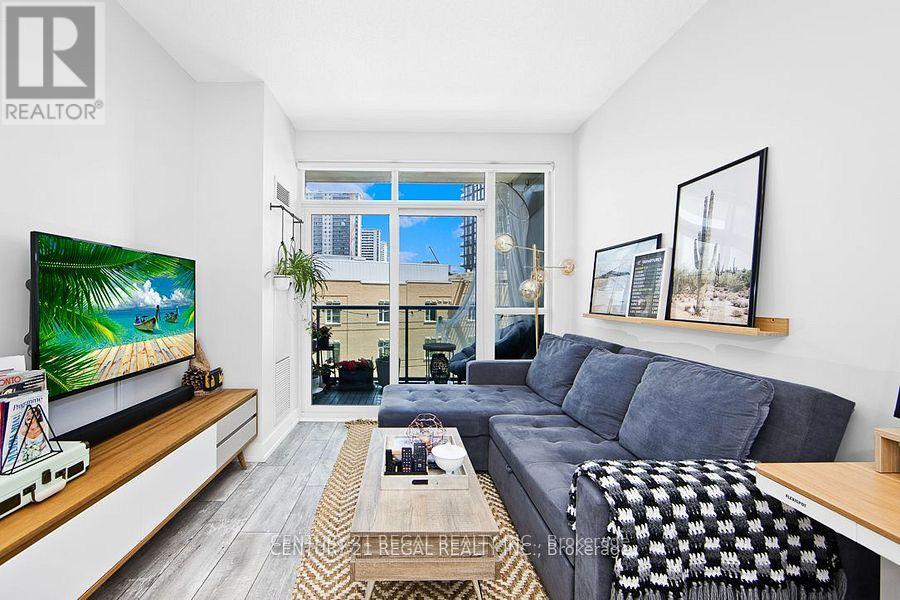 406 - 120 Homewood Avenue, Toronto, Ontario  M4Y 2J3 - Photo 3 - C12467213