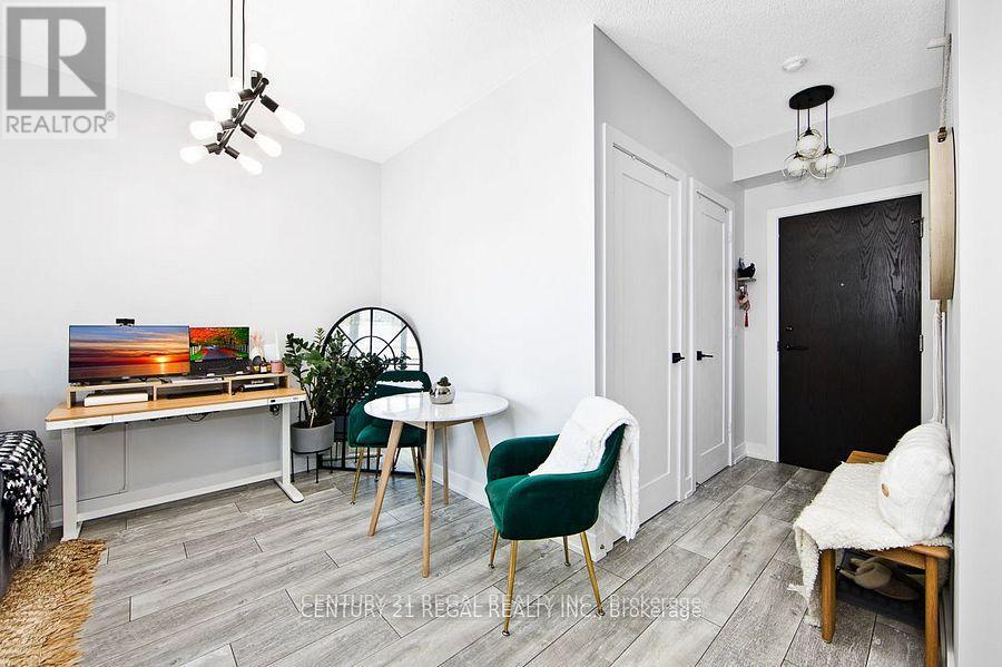 406 - 120 Homewood Avenue, Toronto, Ontario  M4Y 2J3 - Photo 8 - C12467213