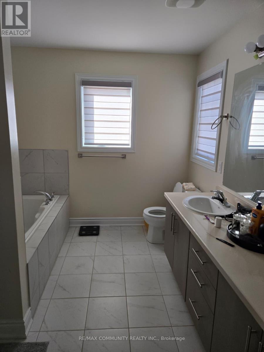 16 Denny Street, Ajax, Ontario  L1Z 0S3 - Photo 11 - E12467206