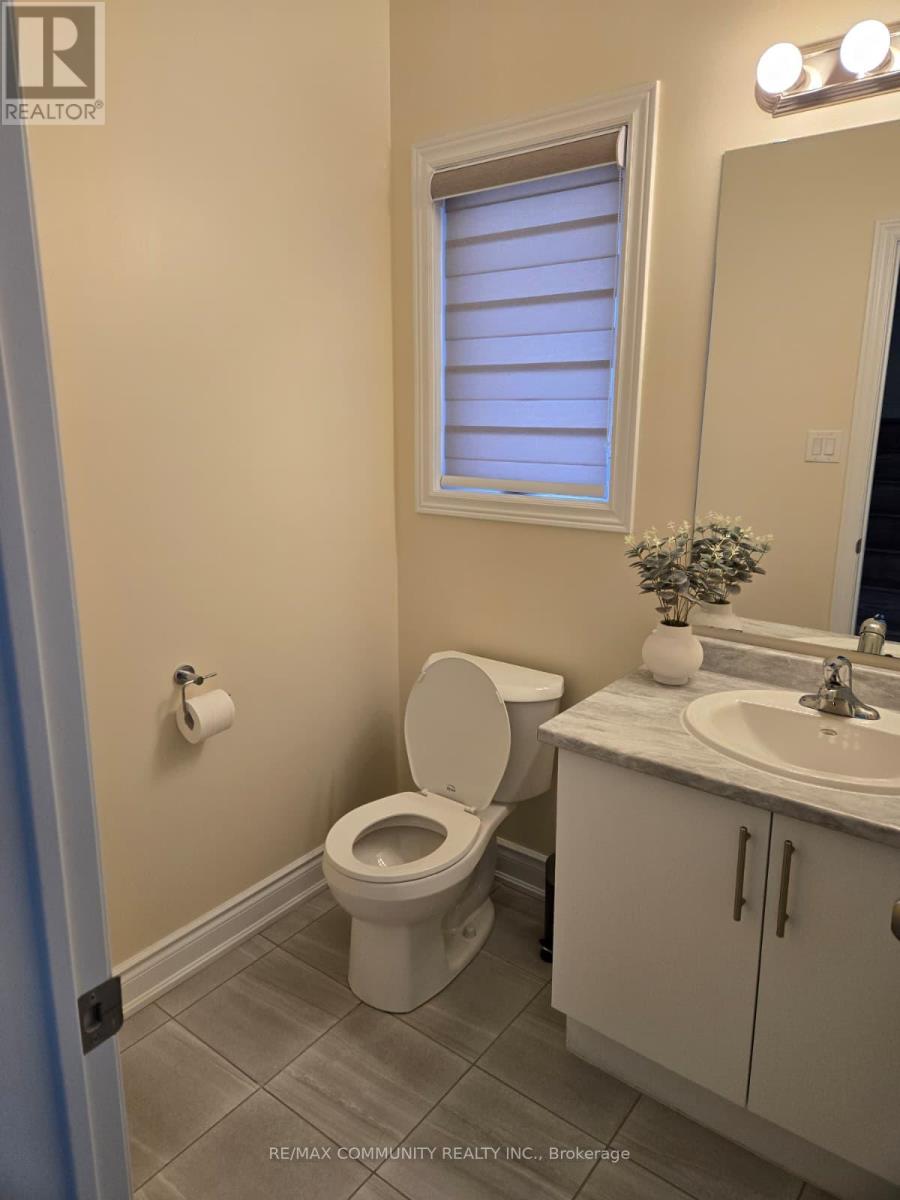 16 Denny Street, Ajax, Ontario  L1Z 0S3 - Photo 8 - E12467206