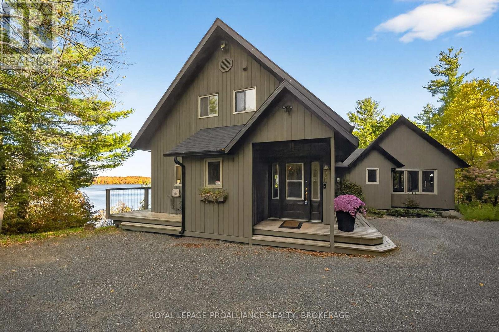 111 Big Hill Road, Front Of Leeds & Seeleys Bay, Ontario  K0H 2N0 - Photo 3 - X12431518