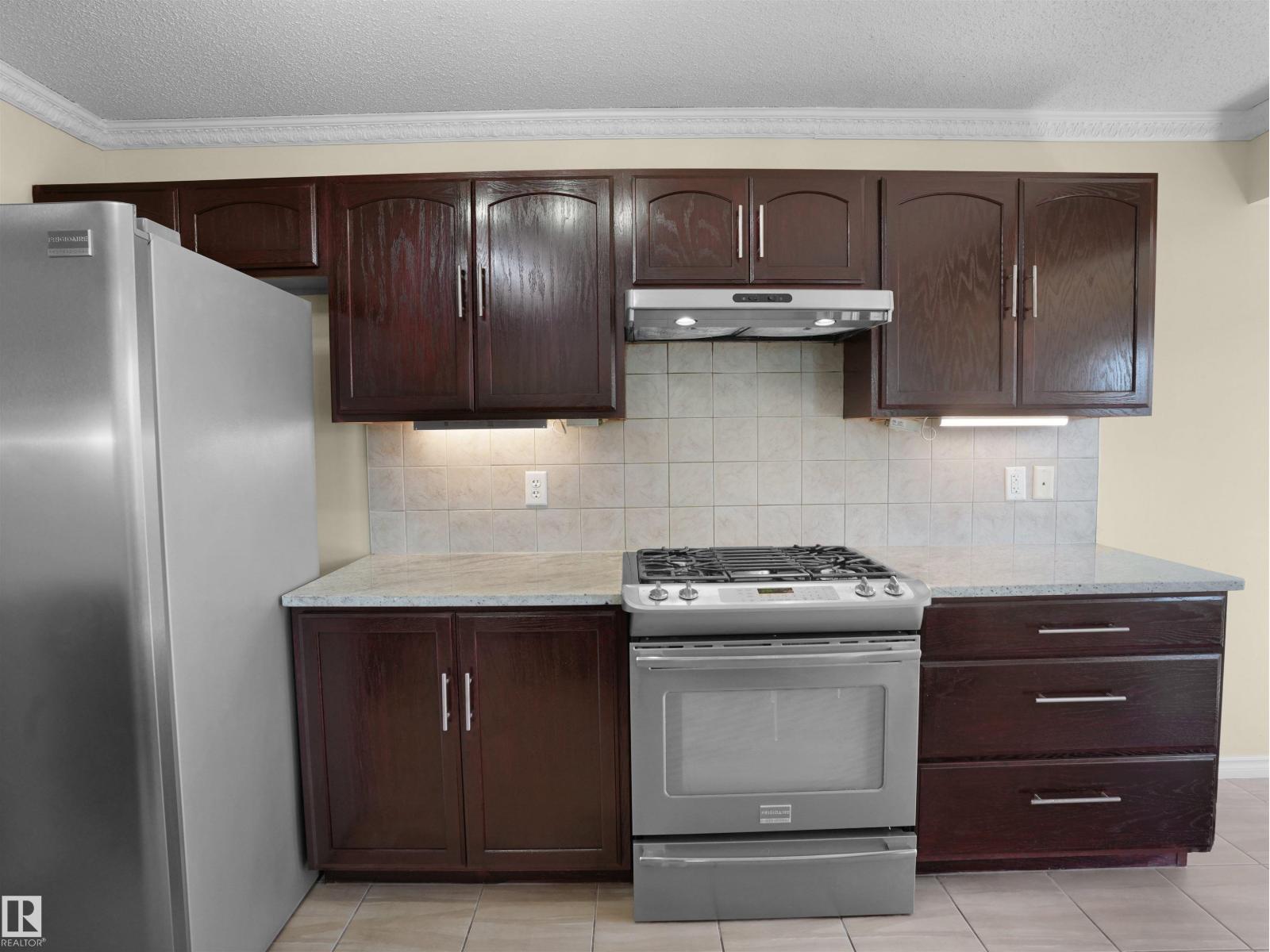 2005 32a St Nw, Edmonton, Alberta  T6T 0L6 - Photo 22 - E4462422
