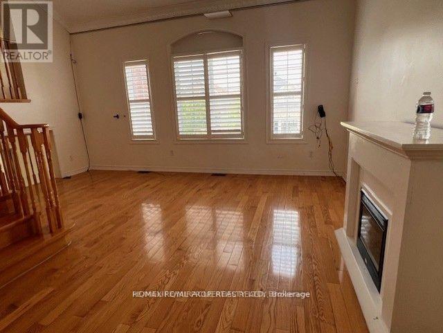 34 Westbrook Avenue, Brampton, Ontario  L6P 2H1 - Photo 10 - W12467223