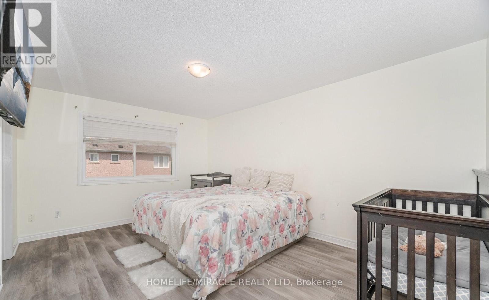 31 Hollingsworth Circle, Brampton, Ontario  L7A 0J7 - Photo 23 - W12467231