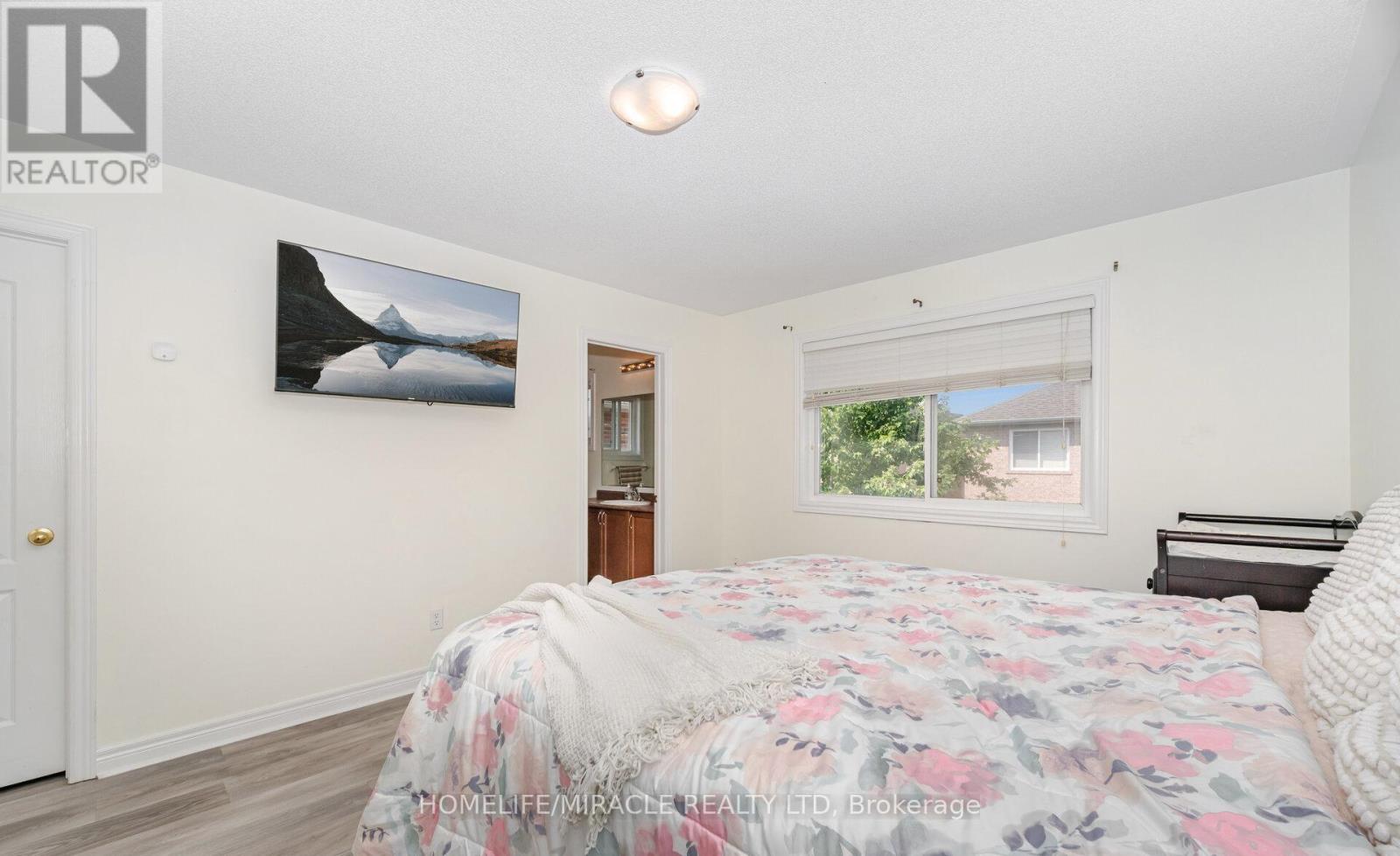 31 Hollingsworth Circle, Brampton, Ontario  L7A 0J7 - Photo 24 - W12467231