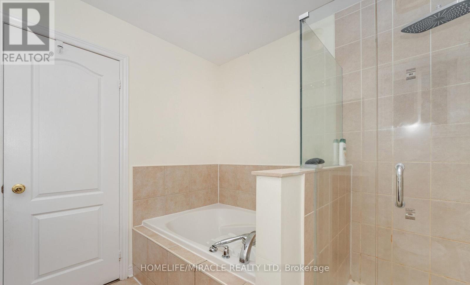 31 Hollingsworth Circle, Brampton, Ontario  L7A 0J7 - Photo 27 - W12467231