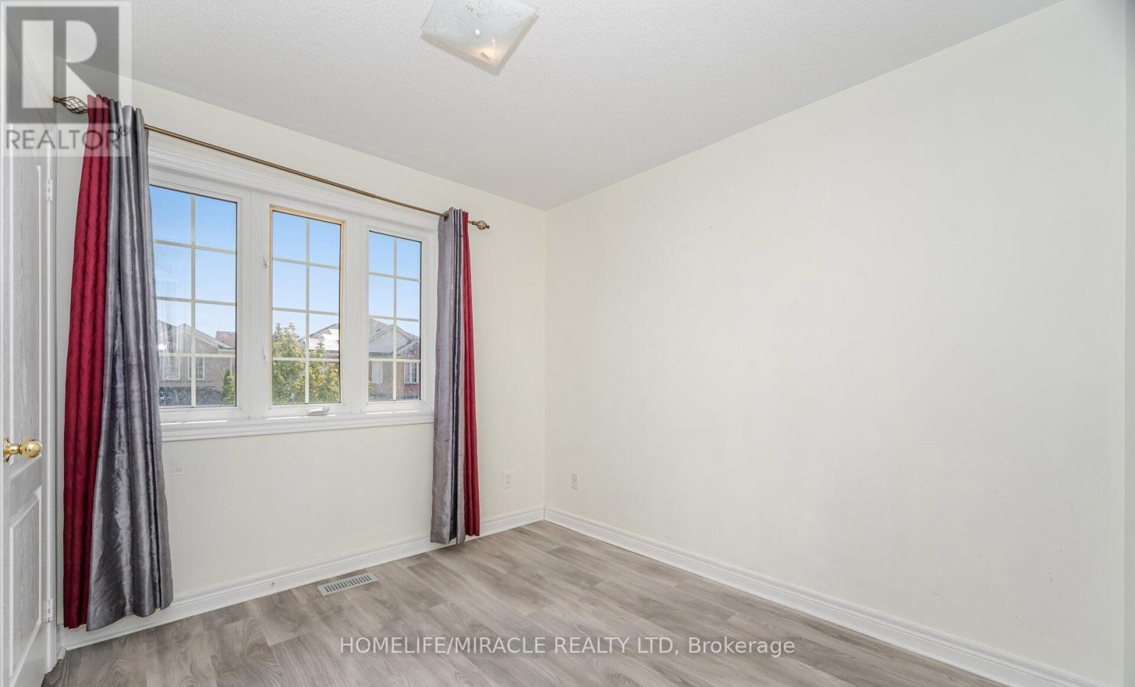 31 Hollingsworth Circle, Brampton, Ontario  L7A 0J7 - Photo 30 - W12467231
