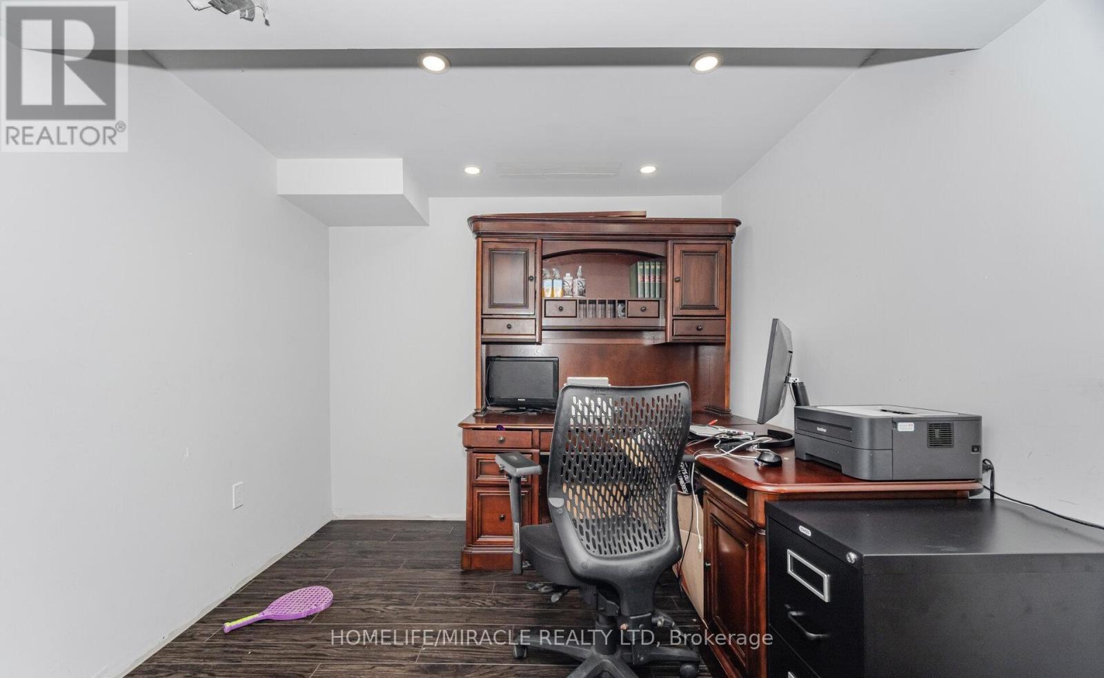 31 Hollingsworth Circle, Brampton, Ontario  L7A 0J7 - Photo 38 - W12467231