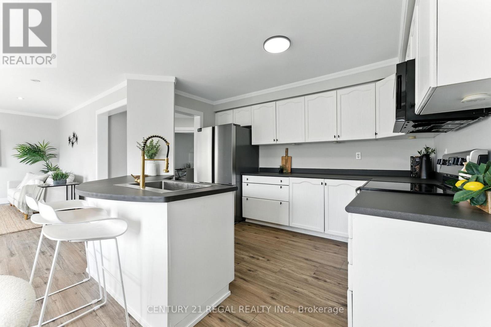 97 Osborn Avenue, Brantford, Ontario  N3T 6R3 - Photo 11 - X12467228