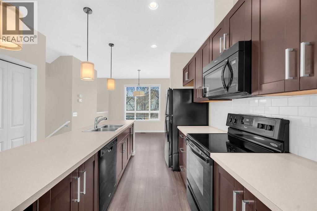 690 Copperpond Boulevard Se, Calgary, Alberta  T2Z 0L2 - Photo 10 - A2264136