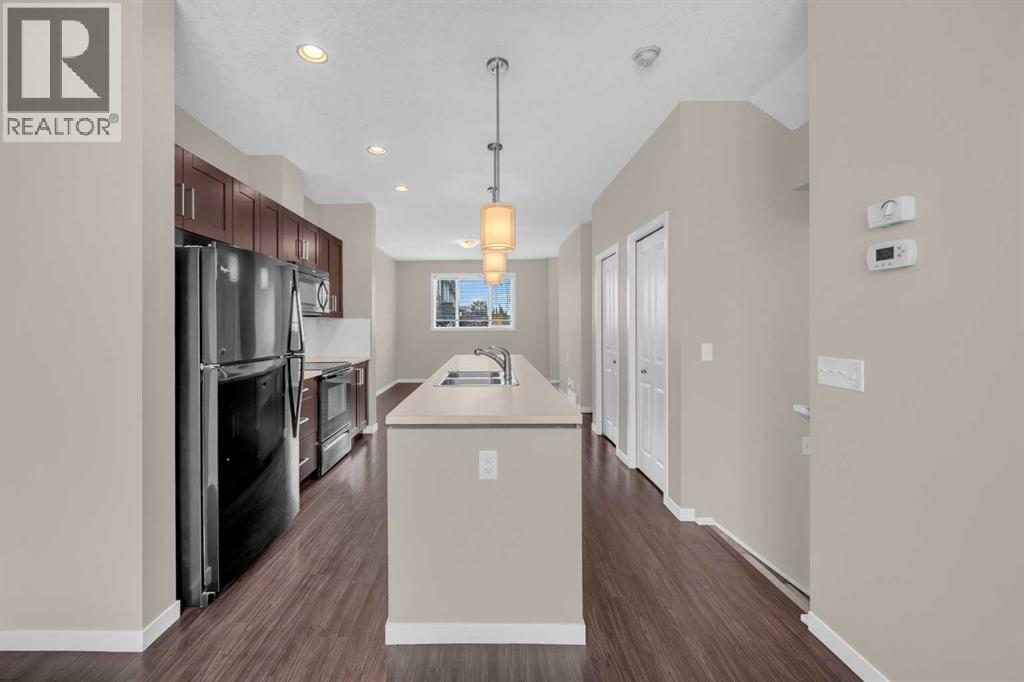 690 Copperpond Boulevard Se, Calgary, Alberta  T2Z 0L2 - Photo 9 - A2264136