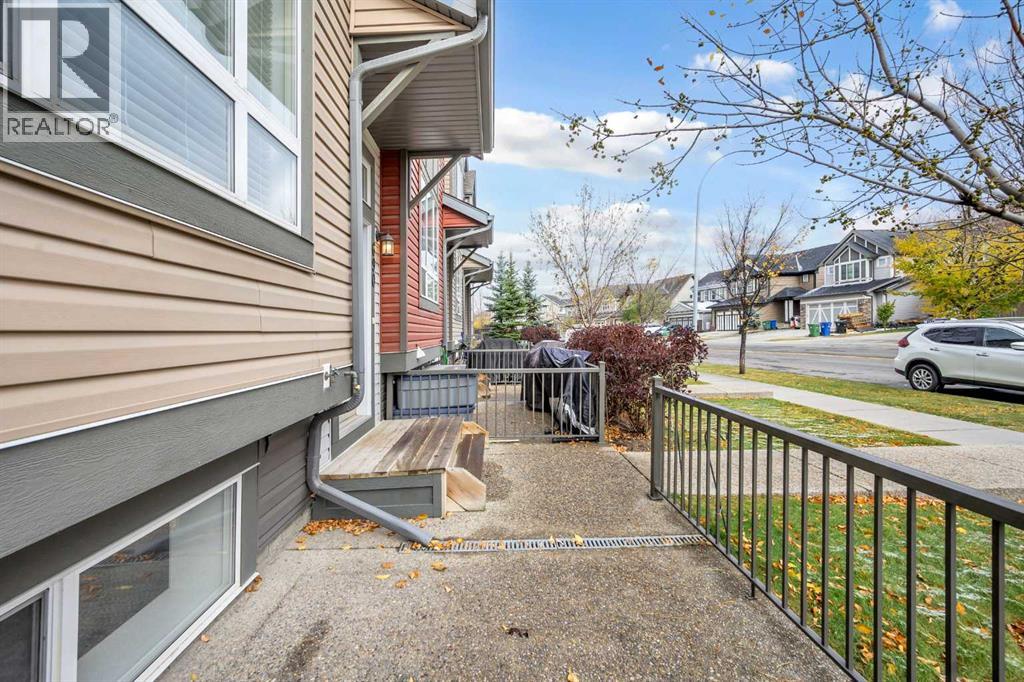 690 Copperpond Boulevard Se, Calgary, Alberta  T2Z 0L2 - Photo 45 - A2264136