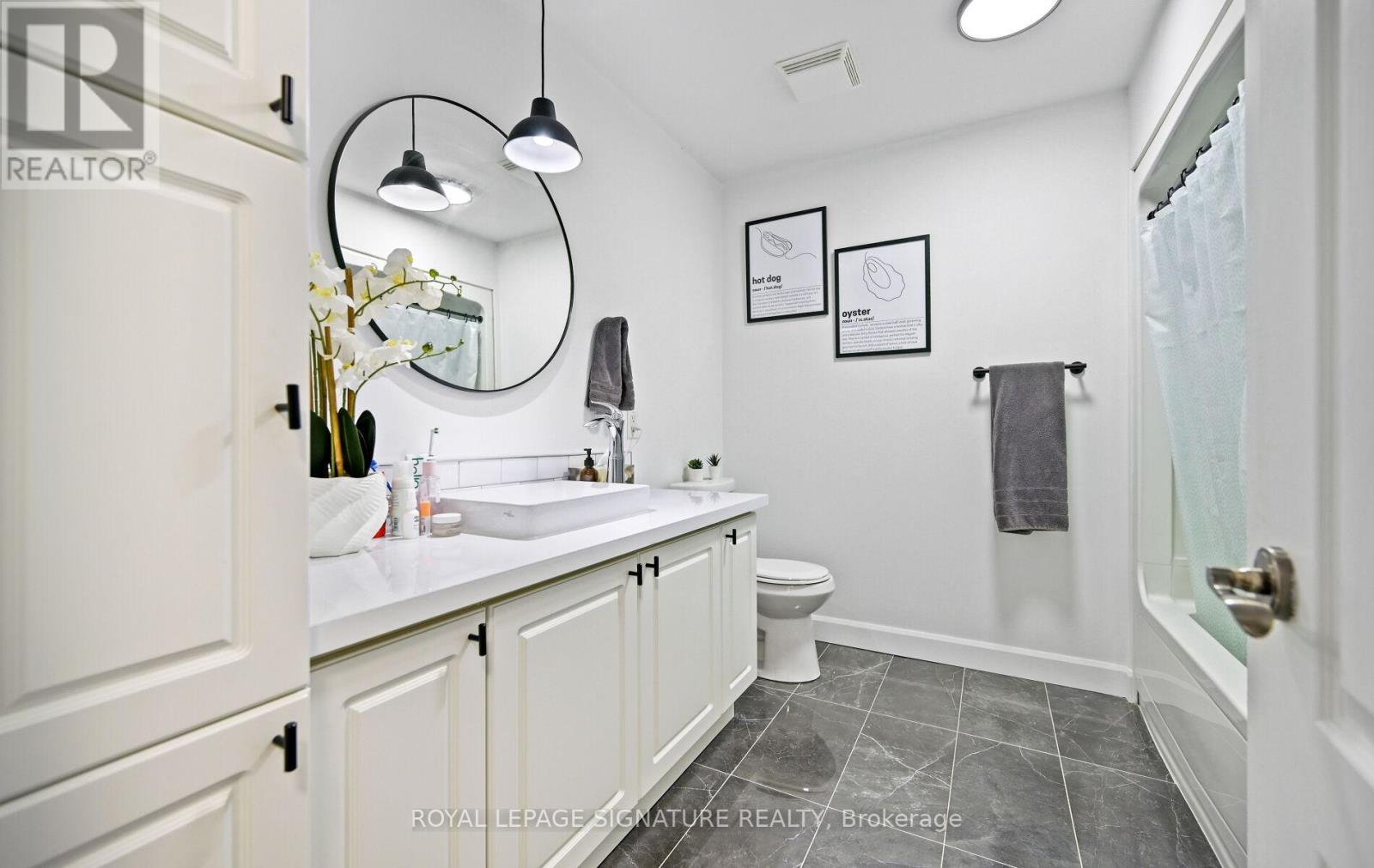 1105 - 135 James Street S, Hamilton, Ontario  L8P 2Z6 - Photo 28 - X12467037
