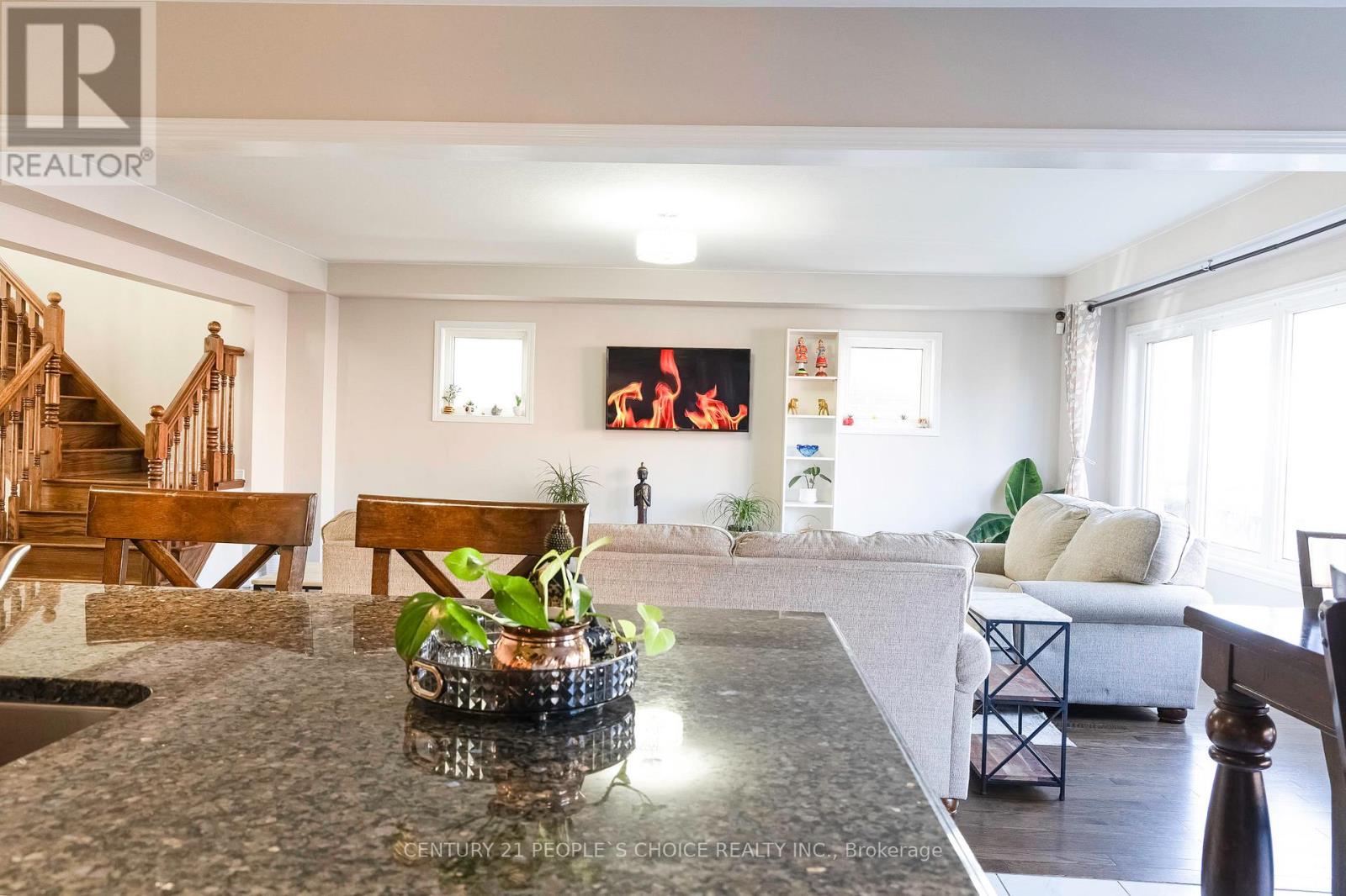 335 Falling Green Crescent, Kitchener, Ontario  N2R 0G4 - Photo 14 - X12467200