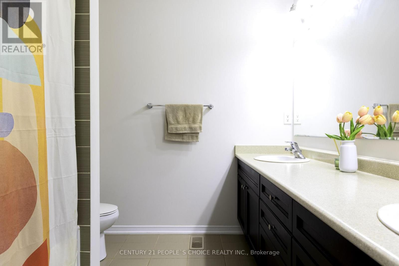 335 Falling Green Crescent, Kitchener, Ontario  N2R 0G4 - Photo 27 - X12467200