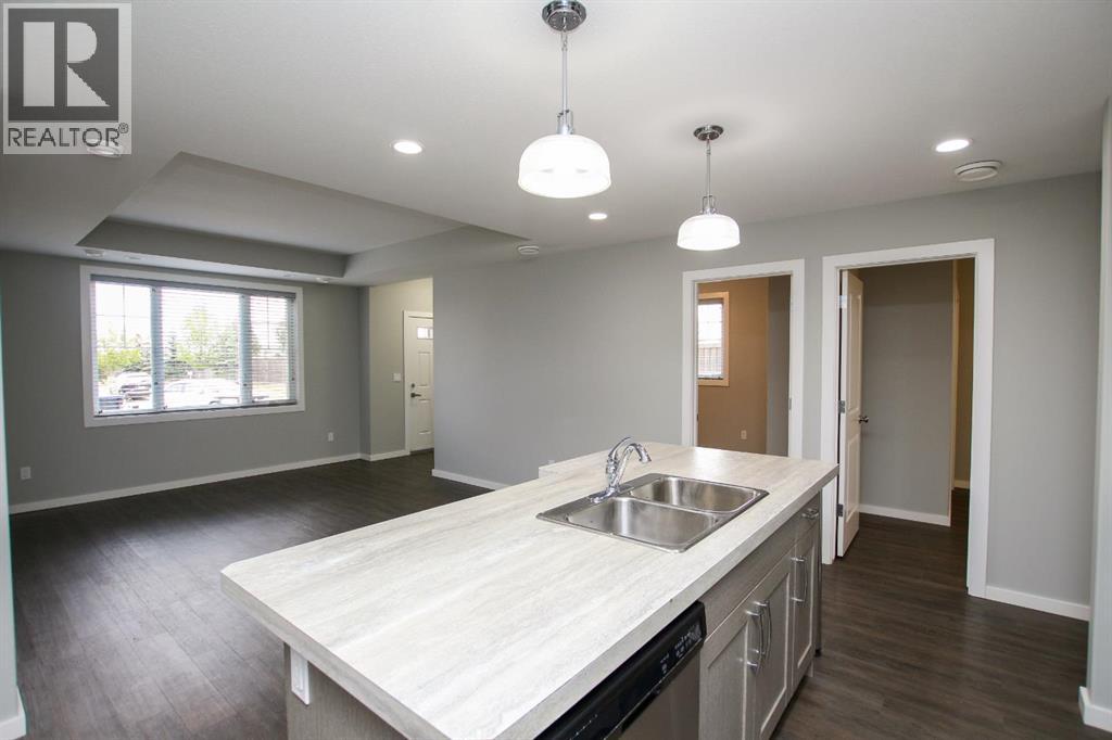 102, 43 Reid Court, Sylvan Lake, Alberta  T4S 0L9 - Photo 12 - A2262883