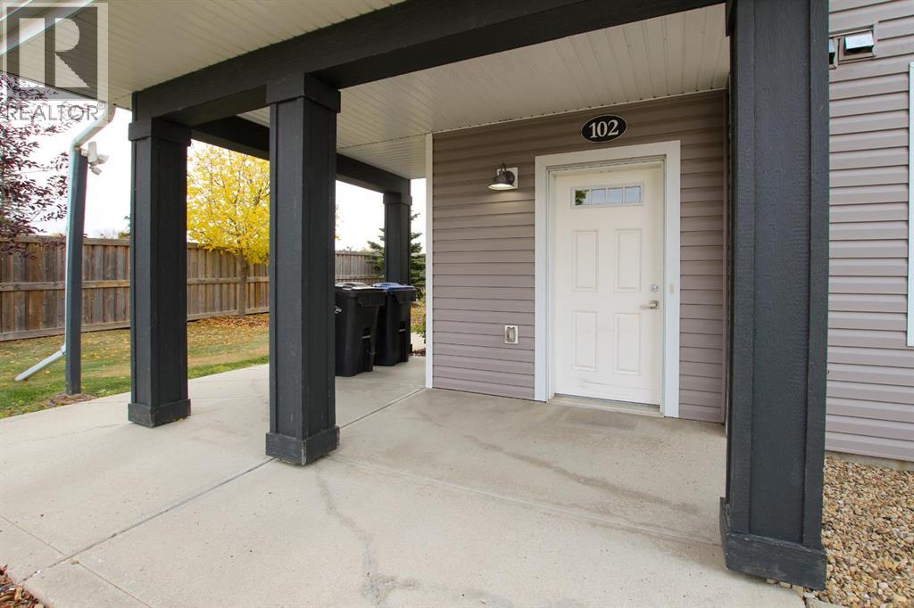 102, 43 Reid Court, Sylvan Lake, Alberta  T4S 0L9 - Photo 3 - A2262883