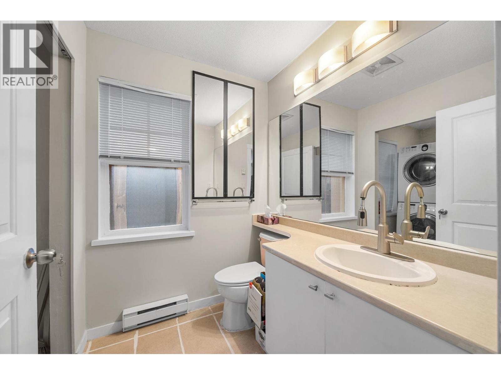 5 2495 Davies Avenue, Port Coquitlam, British Columbia  V3C 0B2 - Photo 9 - R3059223