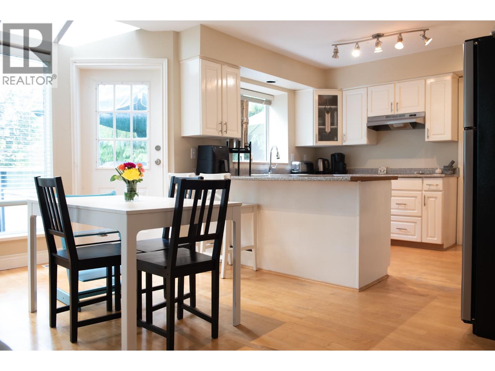 1 Buckhorn Place, Port Moody, British Columbia  V3H 4M2 - Photo 10 - R3053863