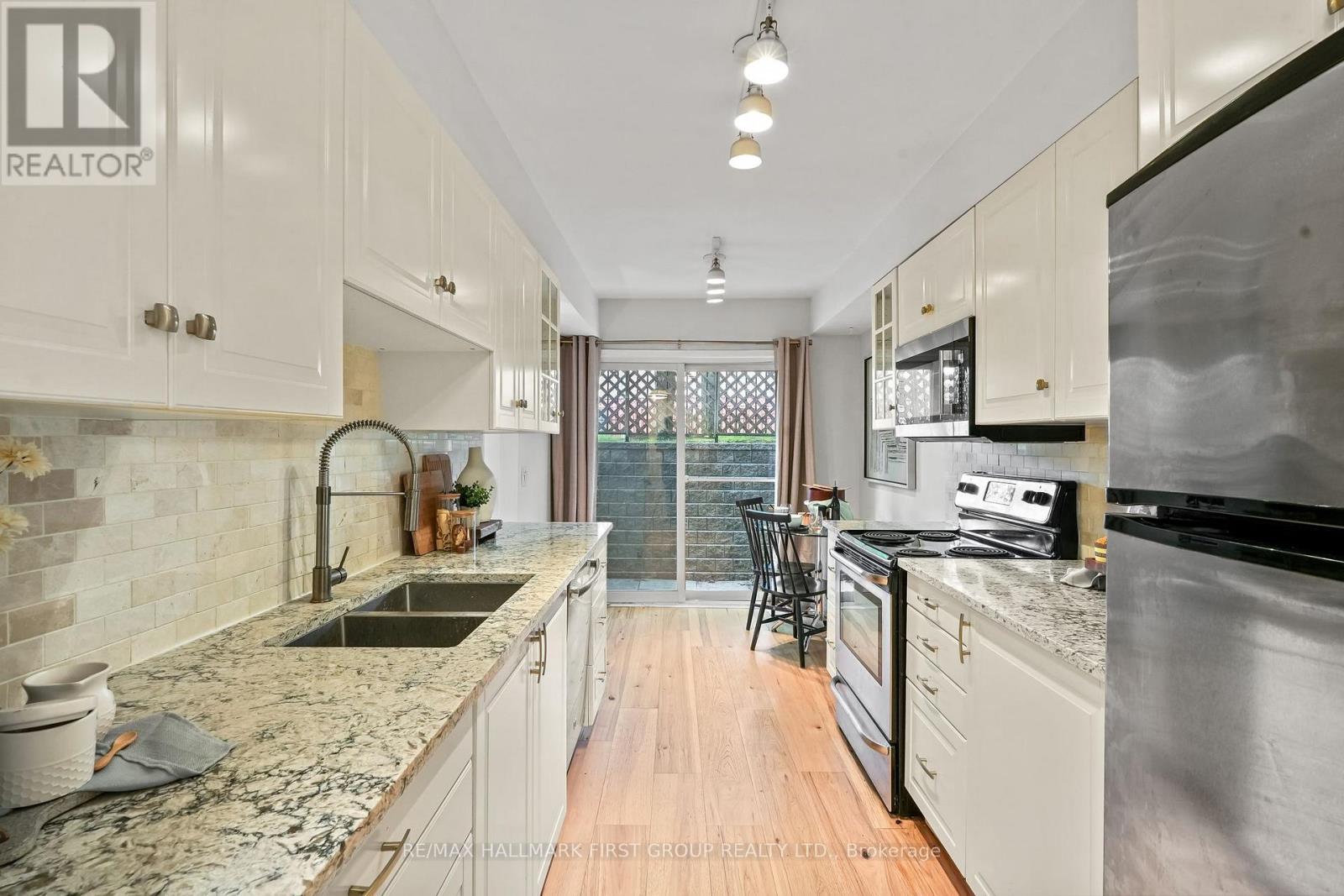 2 - 262 St. Helen's Avenue, Toronto, Ontario  M6H 4A4 - Photo 12 - C12467237