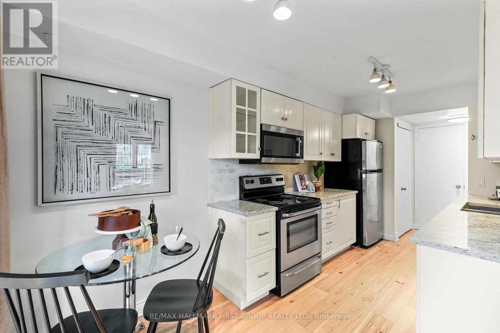 2 - 262 St. Helen's Avenue, Toronto, Ontario  M6H 4A4 - Photo 14 - C12467237