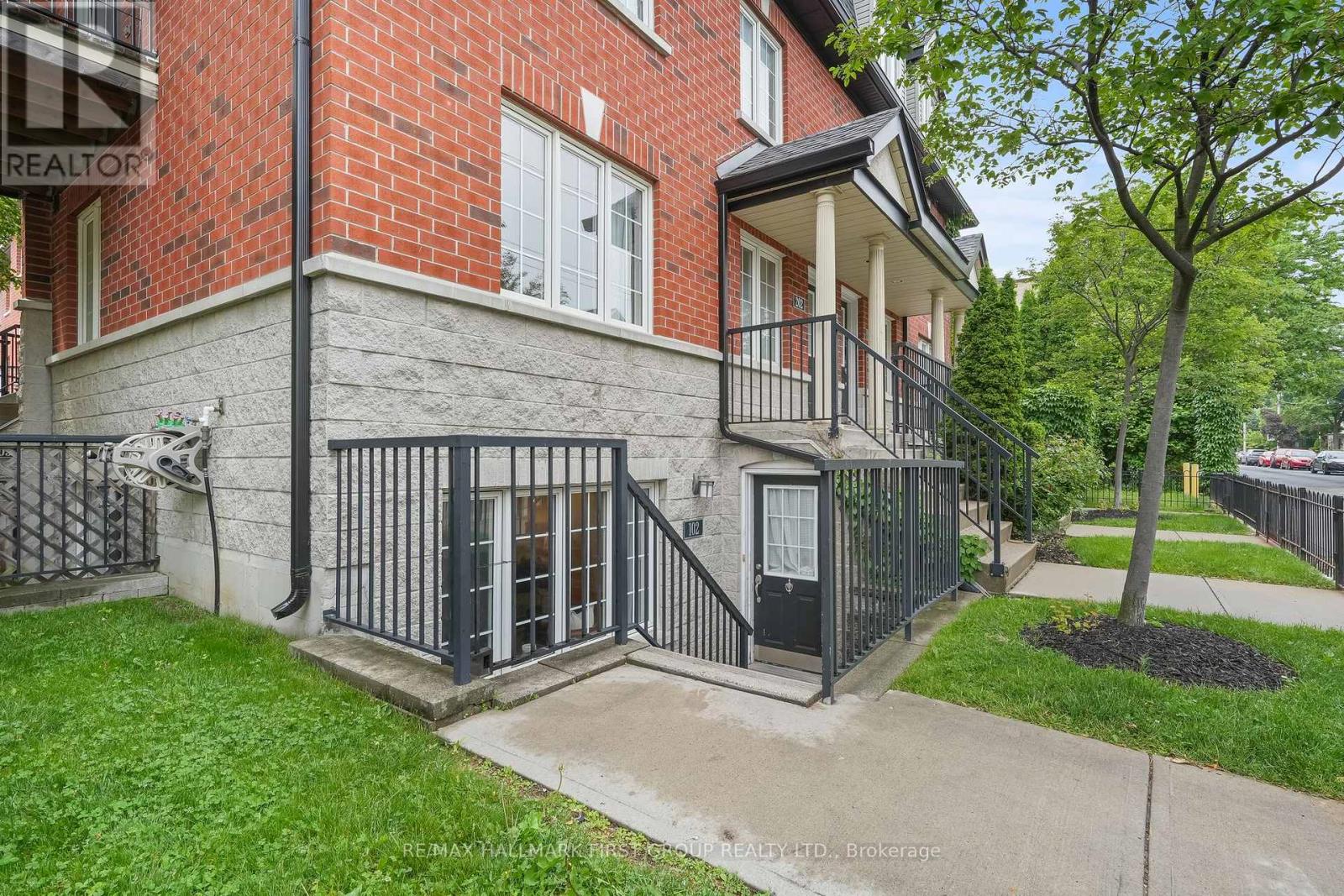 2 - 262 St. Helen's Avenue, Toronto, Ontario  M6H 4A4 - Photo 3 - C12467237