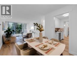 <div class="price">$559,000</div> 807 2004 Fullerton Avenue, North Vancouver<br><div style="margin-bottom:8px;"><small>Royal LePage Sussex</small></div><div class='bed_bath'>2 Bed | 1 Bath</div>