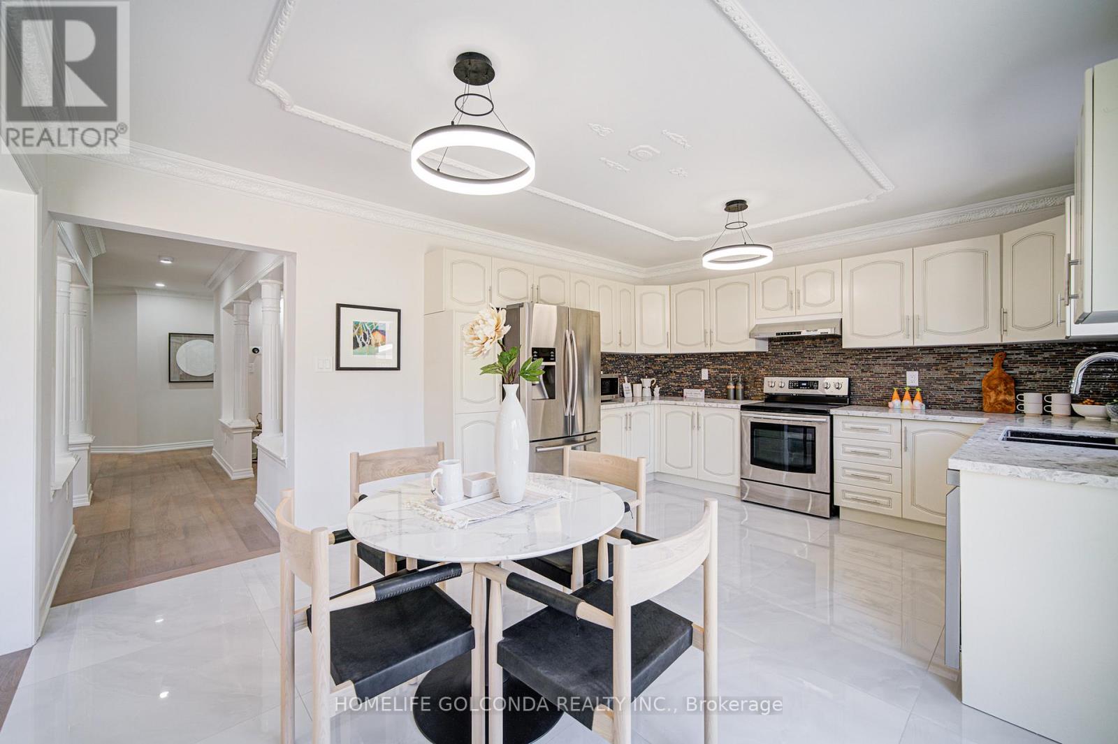1362 Clarence Street, Vaughan, Ontario  L4H 1T1 - Photo 9 - N12467234