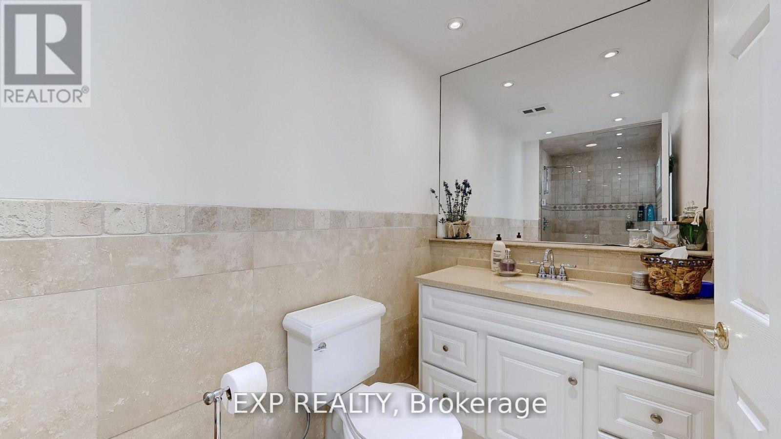 Ph6 - 29 Northern Hts Drive, Richmond Hill, Ontario  L4B 4L8 - Photo 24 - N12467238