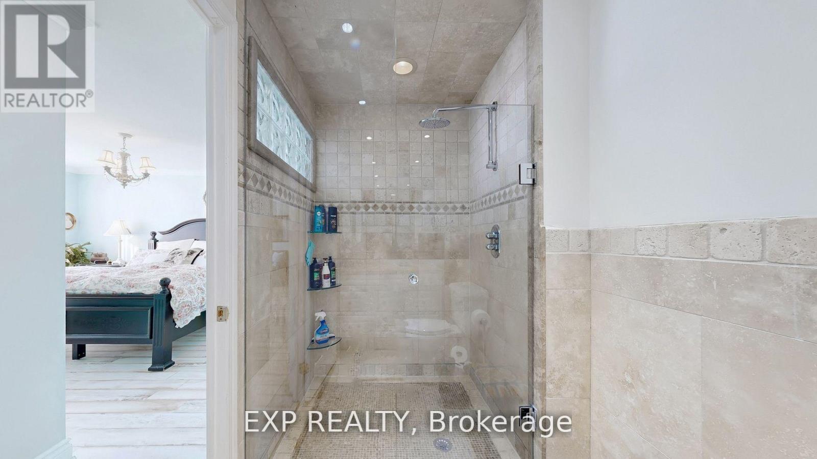 Ph6 - 29 Northern Hts Drive, Richmond Hill, Ontario  L4B 4L8 - Photo 25 - N12467238