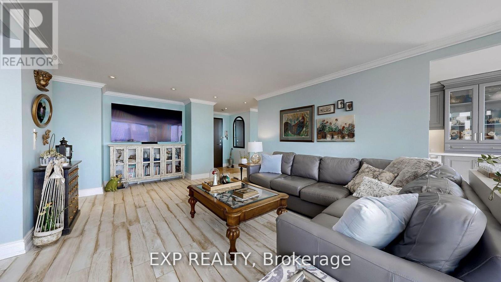 Ph6 - 29 Northern Hts Drive, Richmond Hill, Ontario  L4B 4L8 - Photo 8 - N12467238