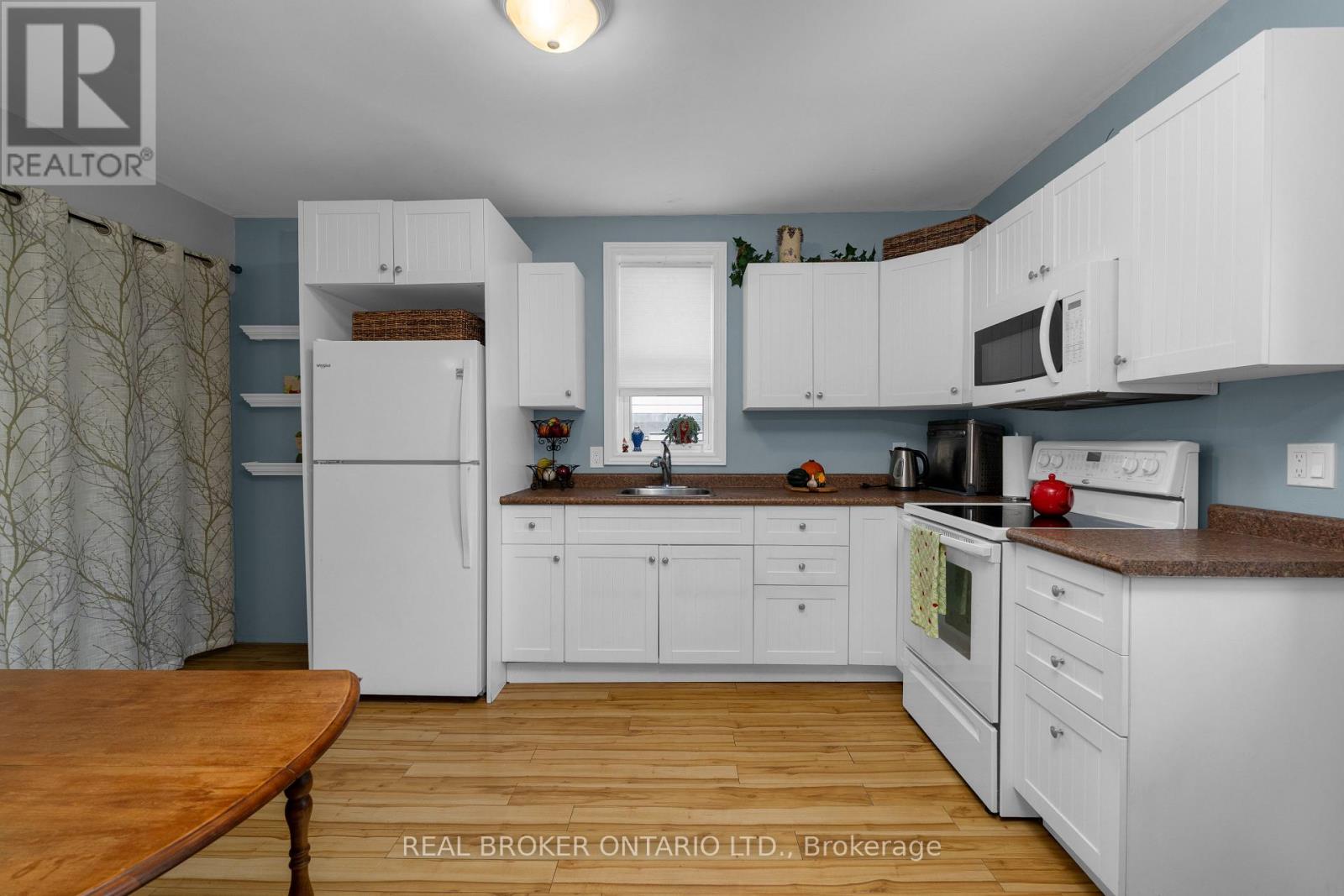 280 John Street, Orillia, Ontario  L3V 3H9 - Photo 5 - S12467241