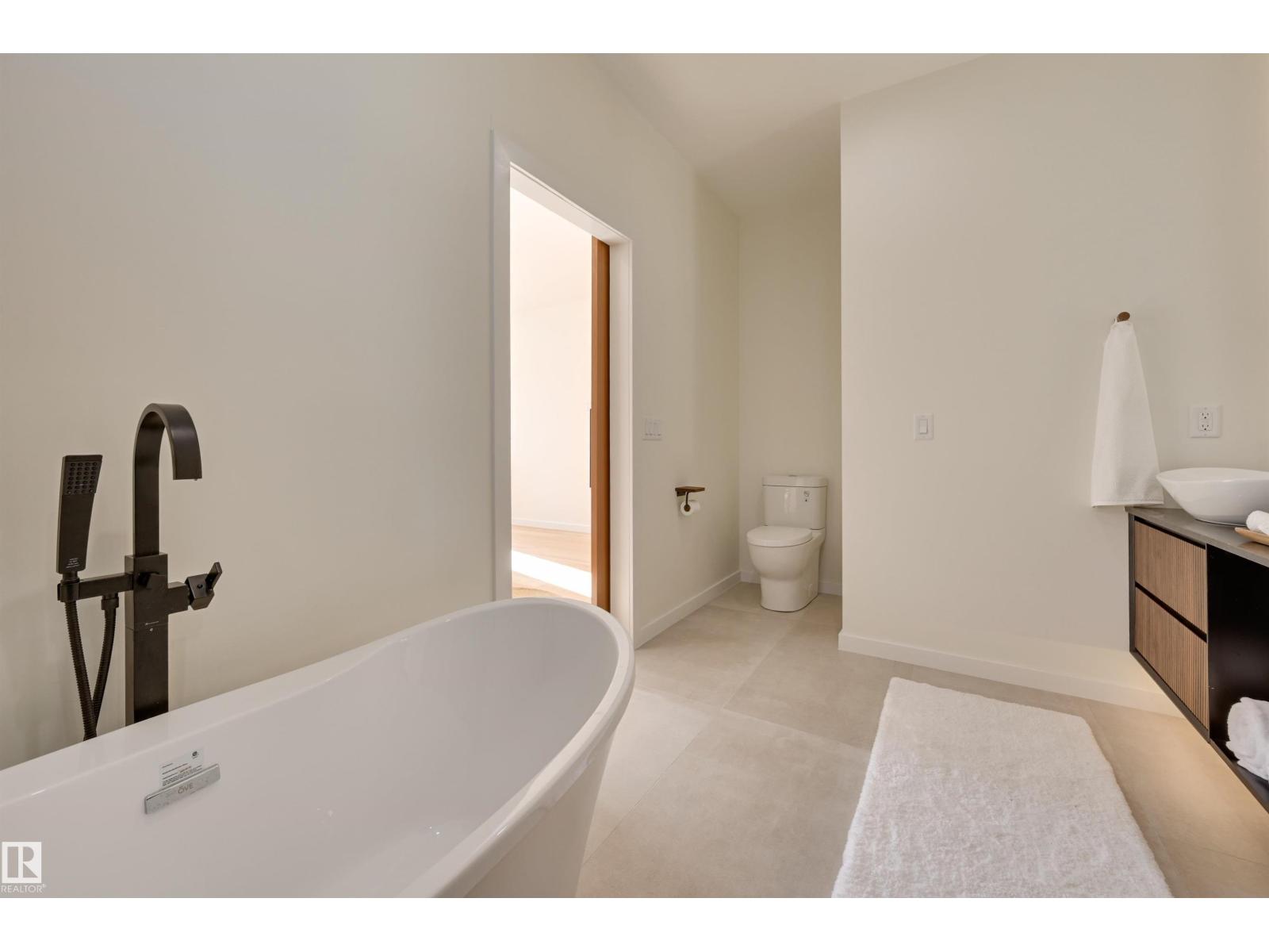 13809 Buena Vista Rd Nw, Edmonton, Alberta  T5R 5R9 - Photo 38 - E4462424