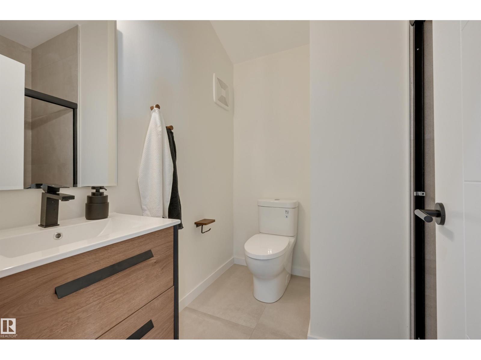 13809 Buena Vista Rd Nw, Edmonton, Alberta  T5R 5R9 - Photo 46 - E4462424