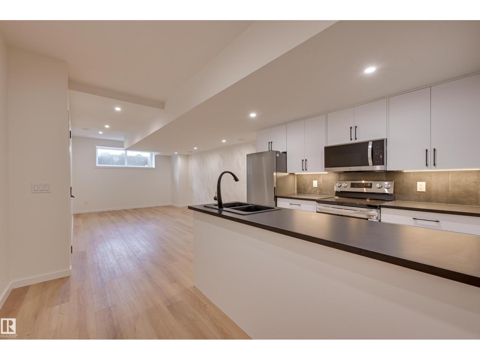 13809 Buena Vista Rd Nw, Edmonton, Alberta  T5R 5R9 - Photo 51 - E4462424
