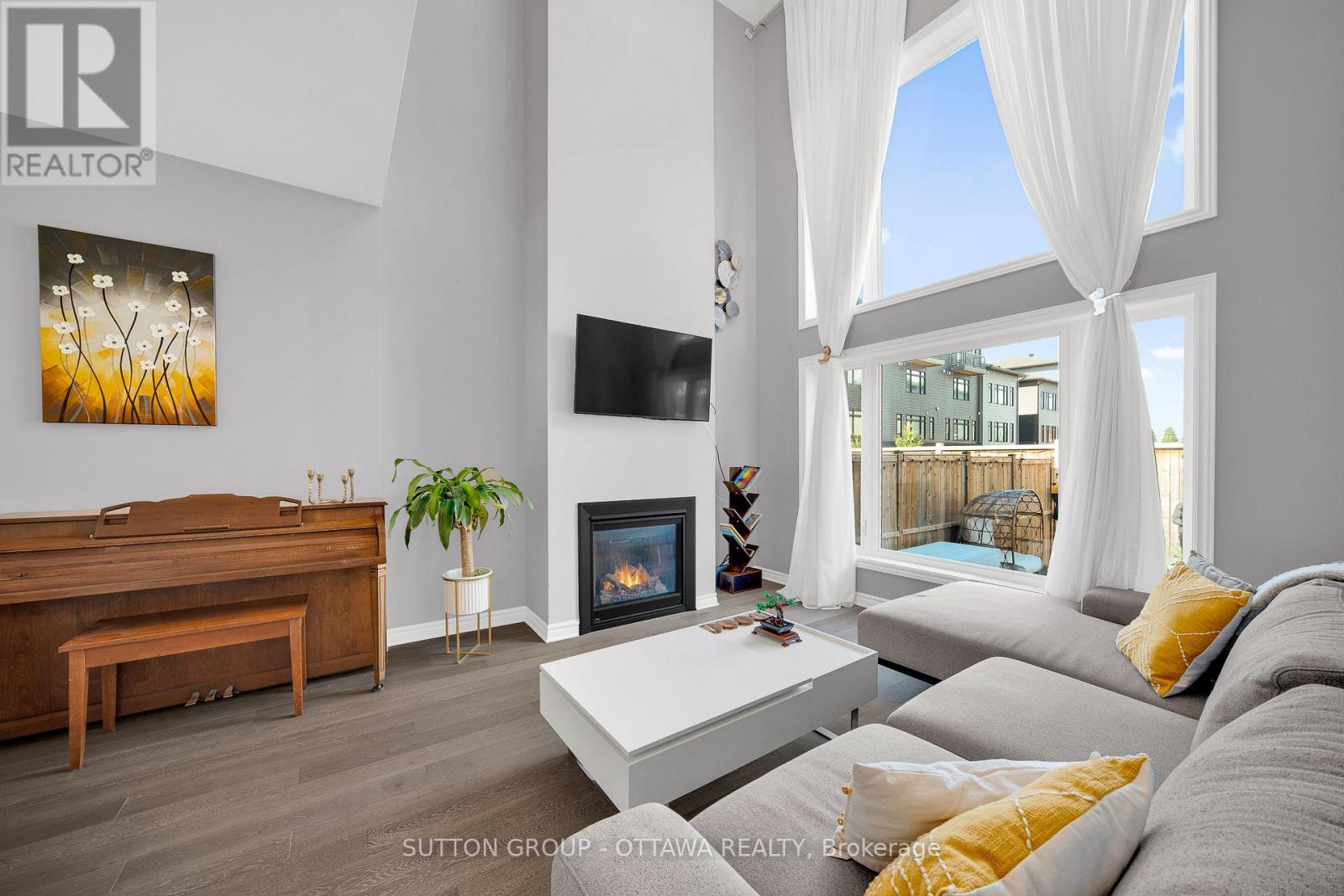 776 Carnelian Crescent, Ottawa, Ontario  K1X 0A8 - Photo 12 - X12467275