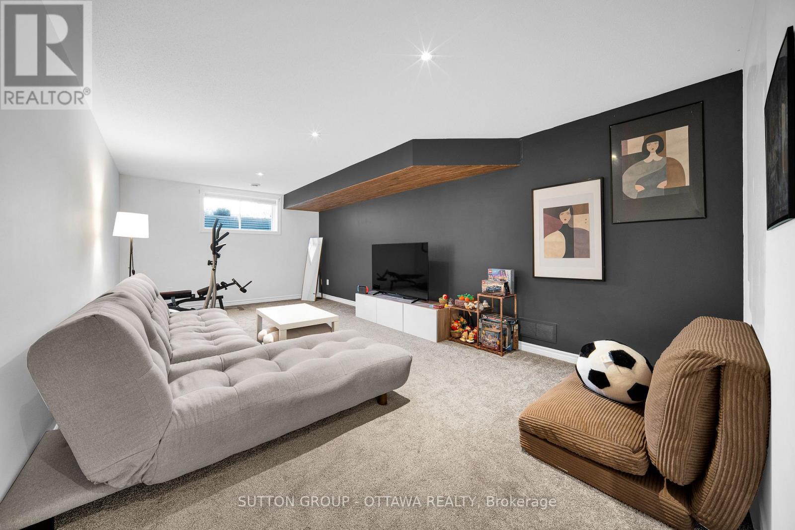 776 Carnelian Crescent, Ottawa, Ontario  K1X 0A8 - Photo 35 - X12467275