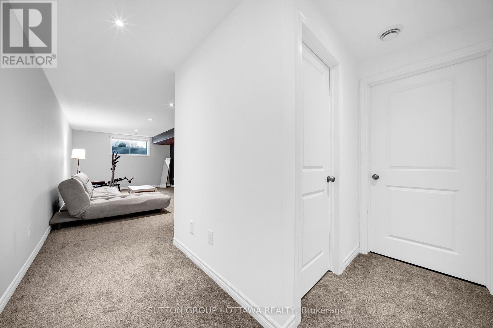 776 Carnelian Crescent, Ottawa, Ontario  K1X 0A8 - Photo 37 - X12467275