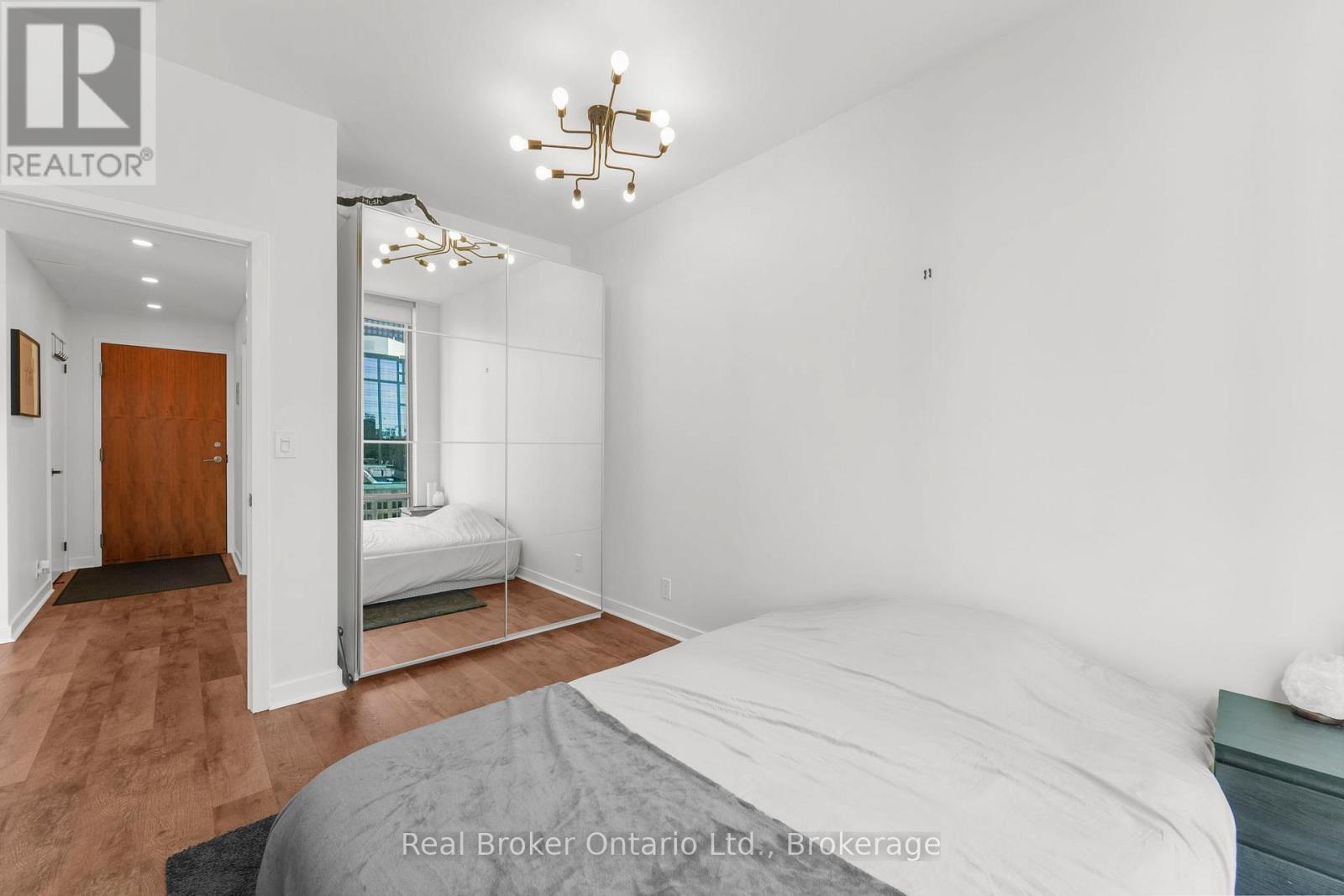 2902 - 33 Lombard Street, Toronto, Ontario  M5C 3H8 - Photo 13 - C12467259