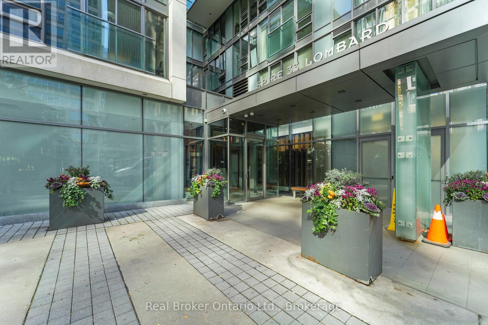 2902 - 33 Lombard Street, Toronto, Ontario  M5C 3H8 - Photo 5 - C12467259