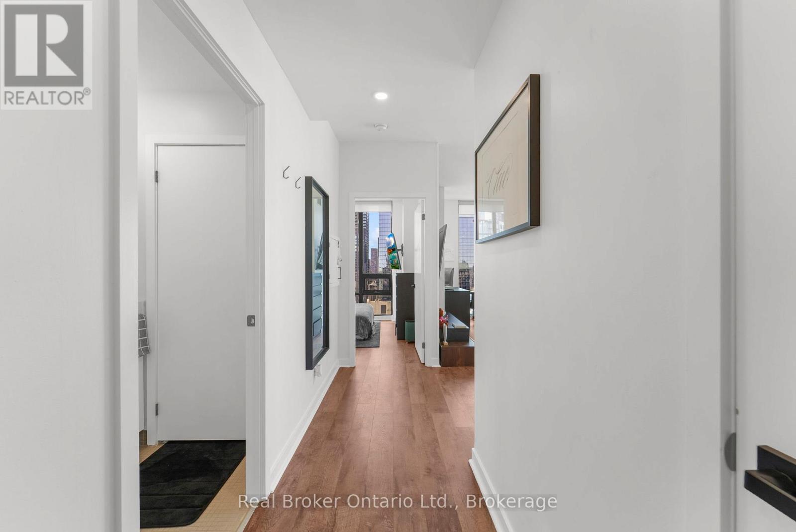 2902 - 33 Lombard Street, Toronto, Ontario  M5C 3H8 - Photo 7 - C12467259
