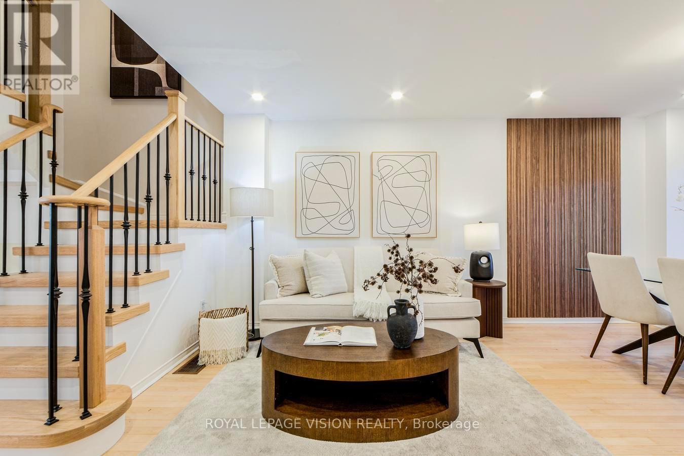 447 White's Hill Avenue, Markham, Ontario  L6B 0J7 - Photo 15 - N12465954