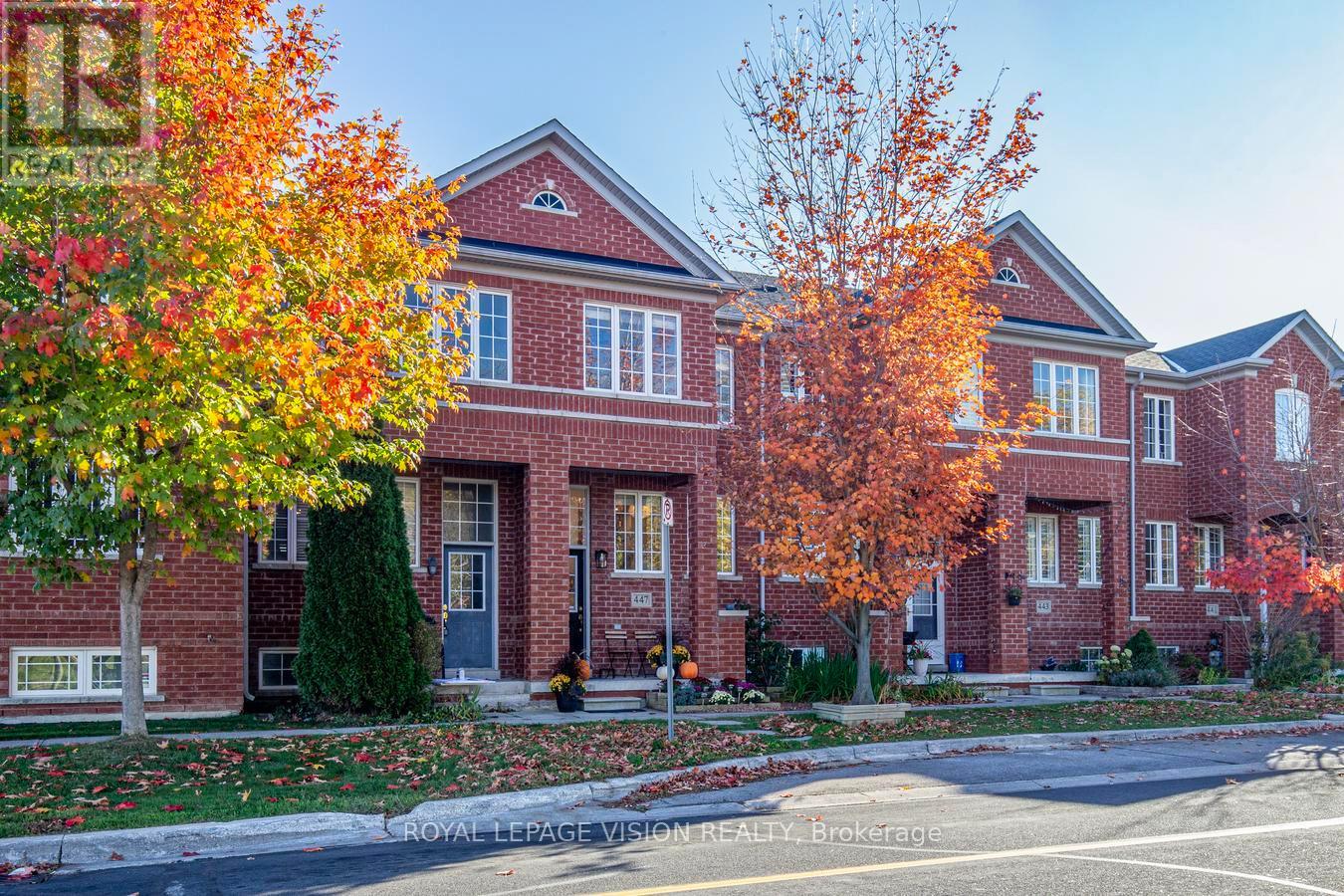 447 White's Hill Avenue, Markham, Ontario  L6B 0J7 - Photo 2 - N12465954