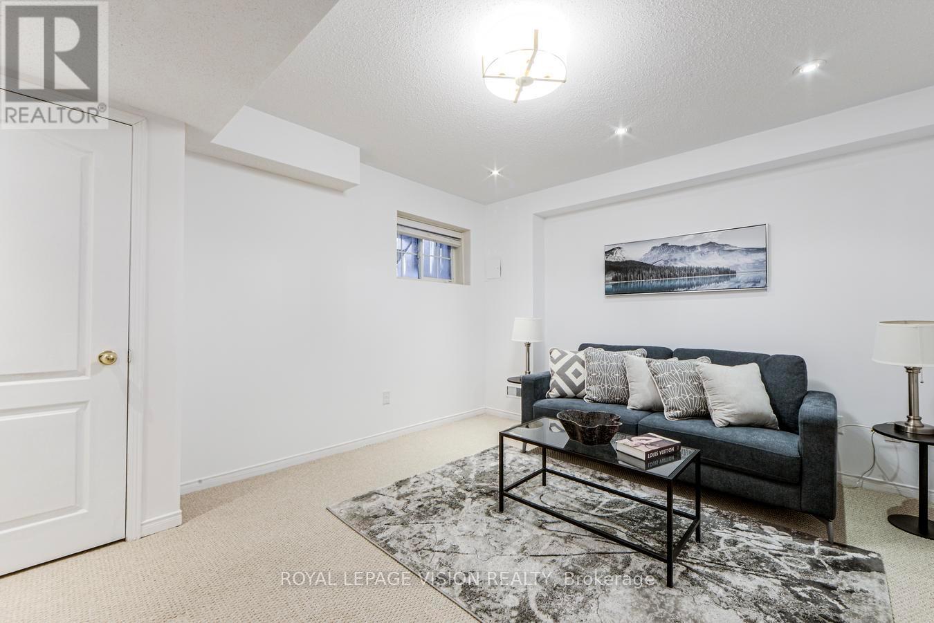 447 White's Hill Avenue, Markham, Ontario  L6B 0J7 - Photo 41 - N12465954