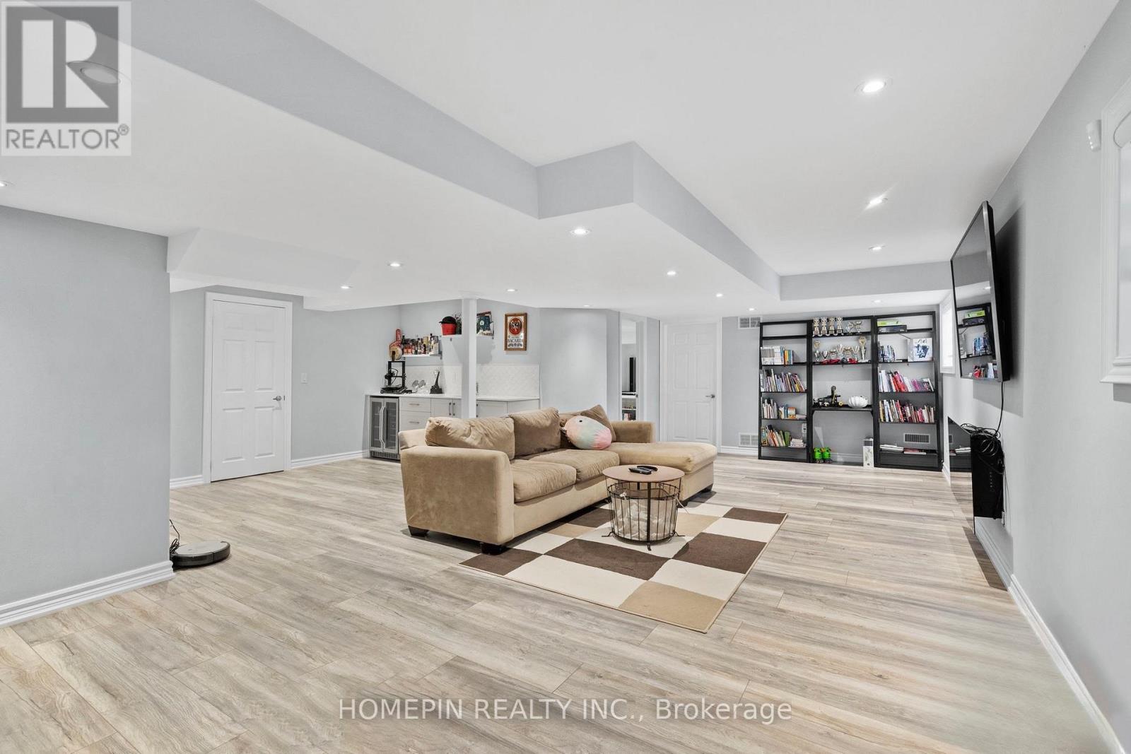 201 Gar Lehman Avenue, Whitchurch-Stouffville, Ontario  L4A 1V6 - Photo 31 - N12467195
